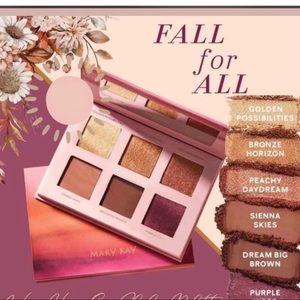 Mary Kay warm hues eye shadow palette. NEW